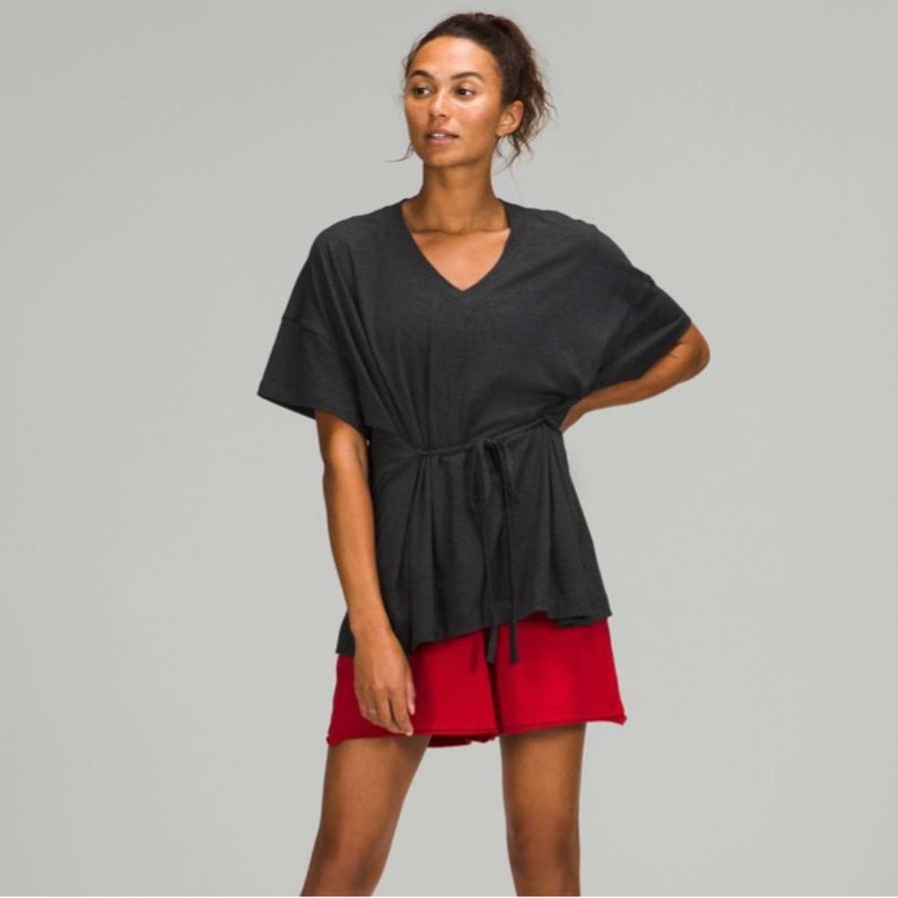 lululemon athletica Charcoal V-Neck Short Sleeve Tee with Drawstring